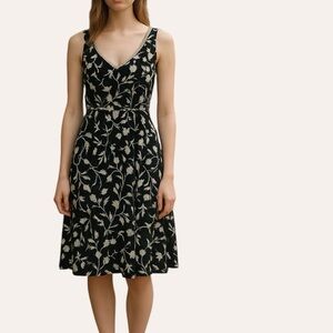 Wendy Hil | 100% Silk Floral Midi Dress Black & Ivory Small